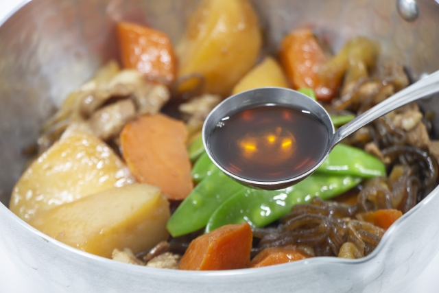 「本みりん」と「みりん風調味料」はどう違う?意外と知らない使い分けのコツ!